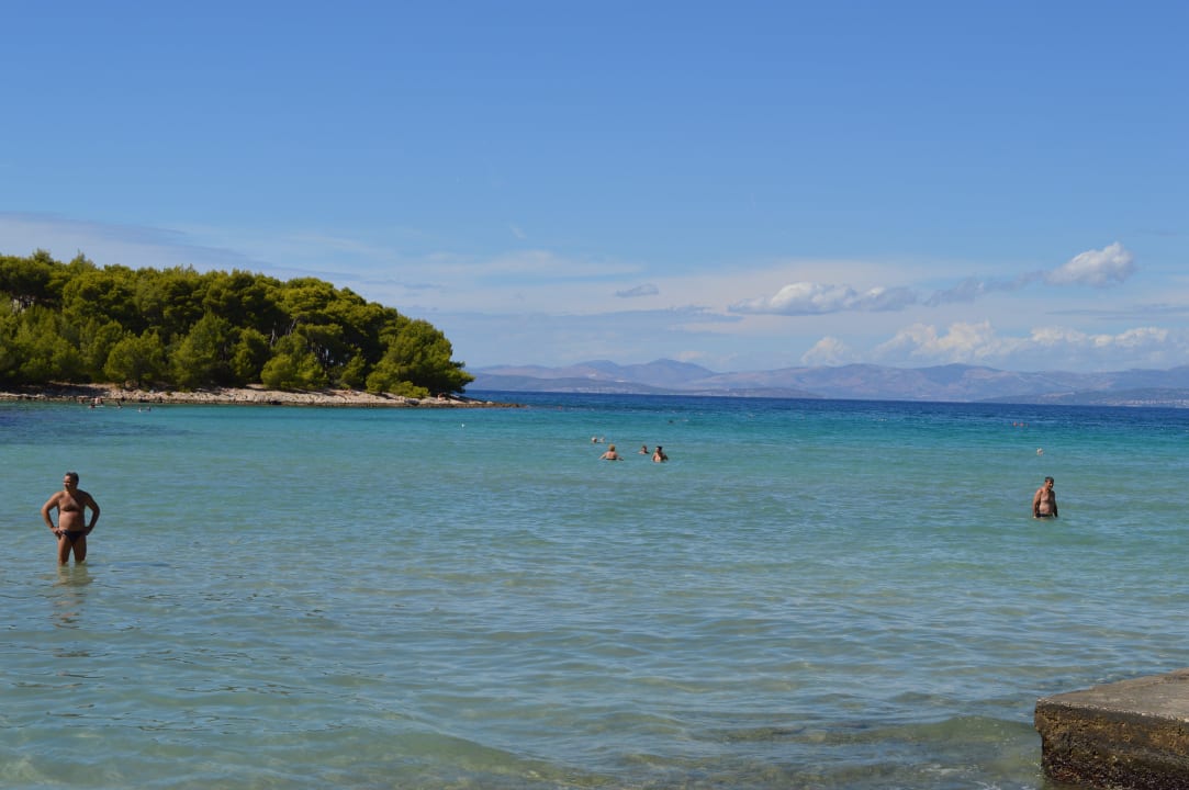 Łagodne zejście do morza Aminess Vival Casa Velaris