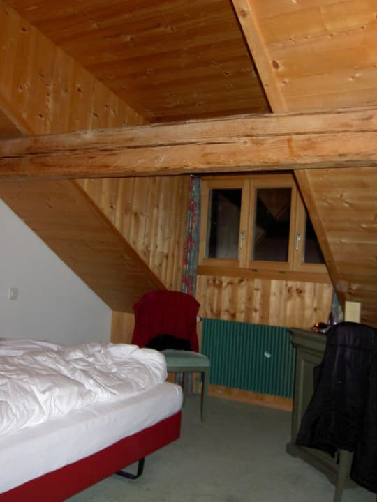 Unikat - Dachbalken beachten Hotel Meisser Guarda