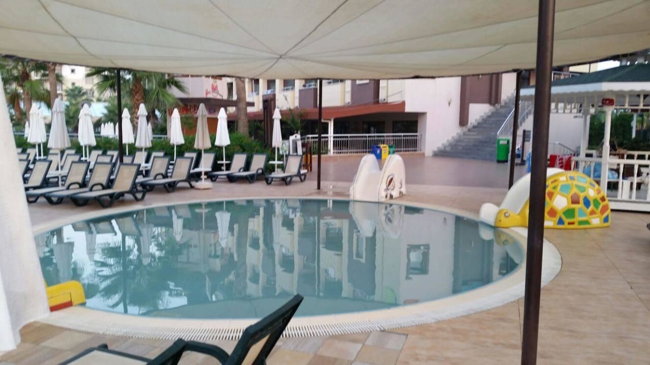 Pool Hane Family Resort