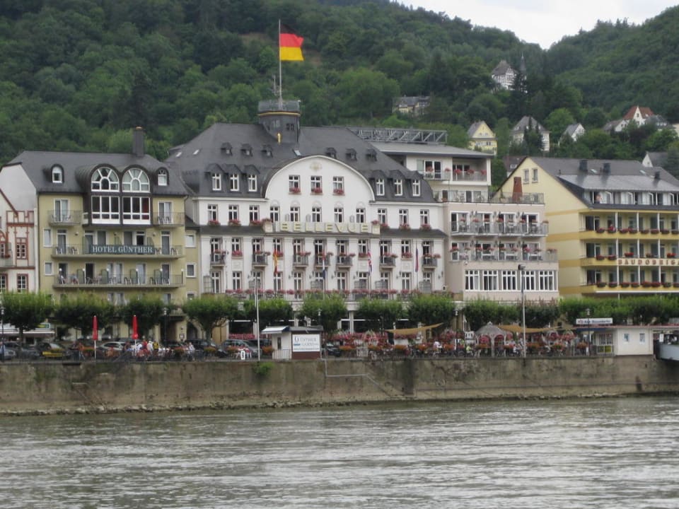 Hotel von Aussen Bellevue Rheinhotel