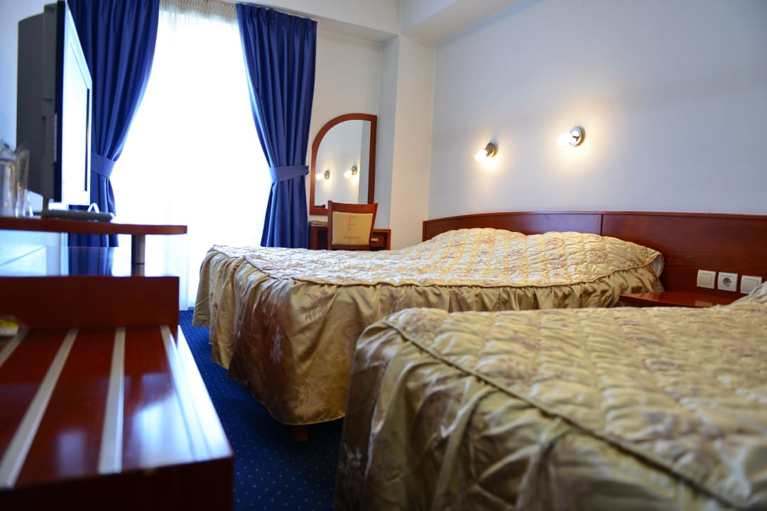 Triple Room Hotel Salida 1