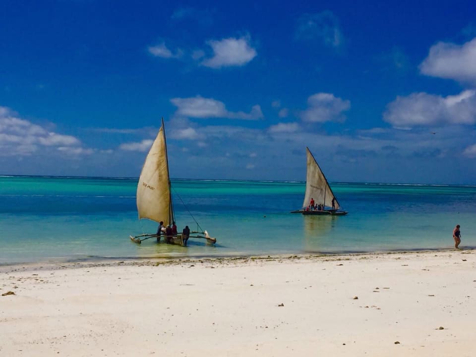 Strand Neptune Pwani Beach Resort & Spa