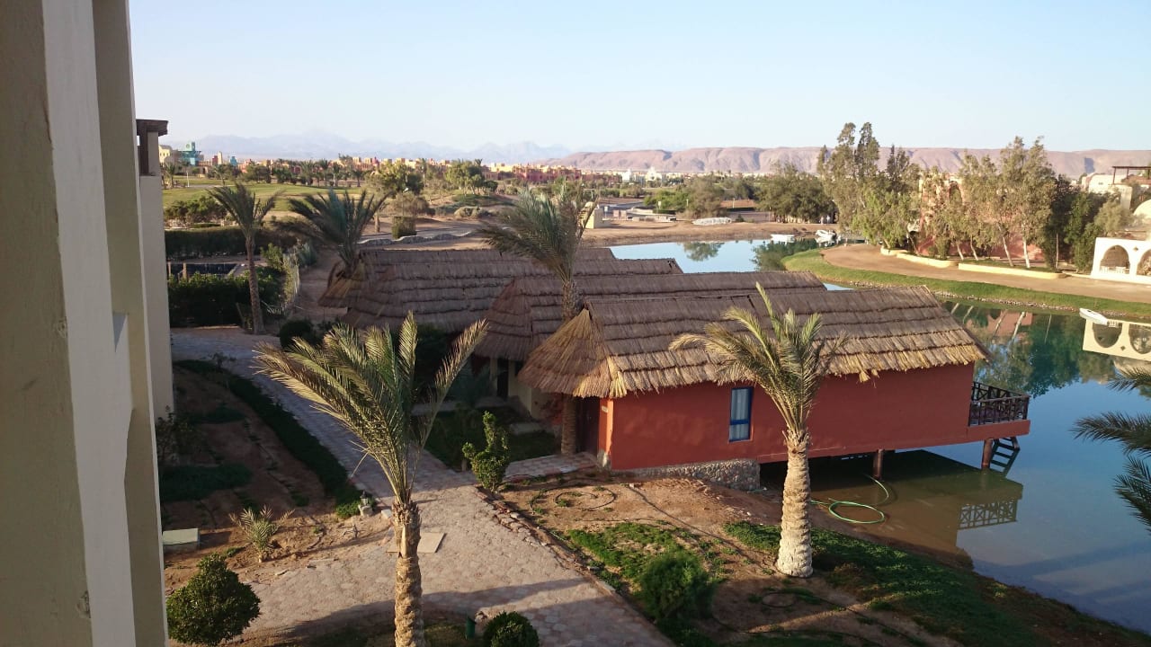 Hier der Bungalow, den wir zuerst hatten 704 Panorama Bungalows Resort El Gouna