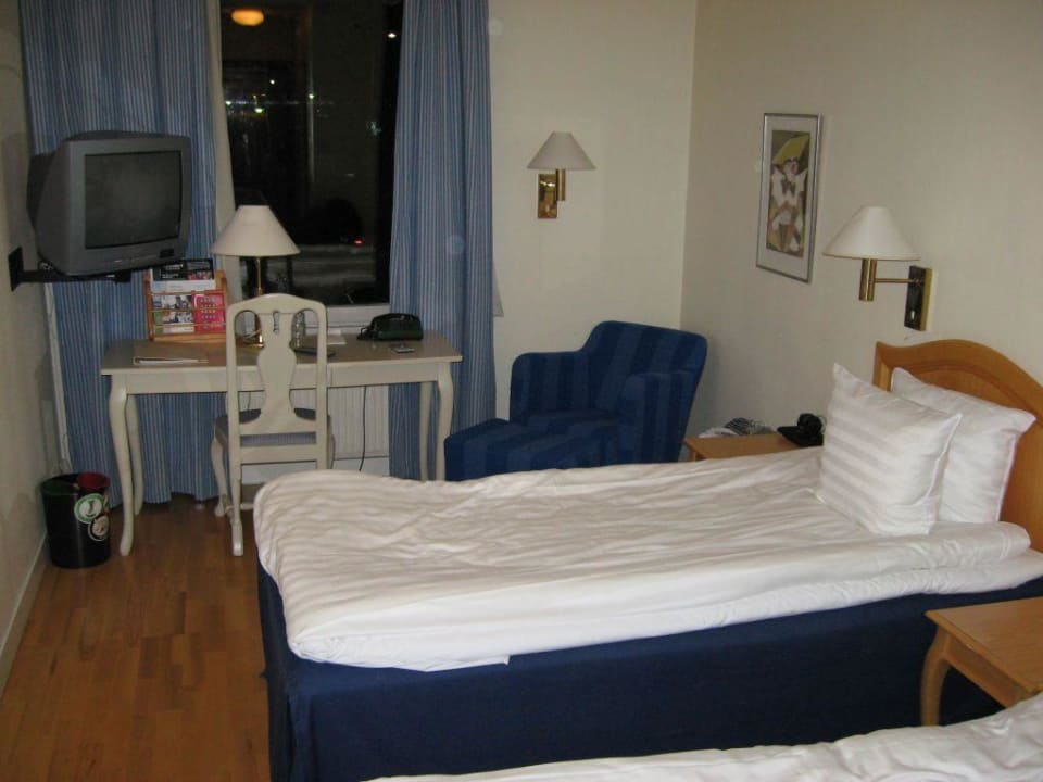 Hotelzimmer von Innen Hotel Scandic Bromma Stockholm