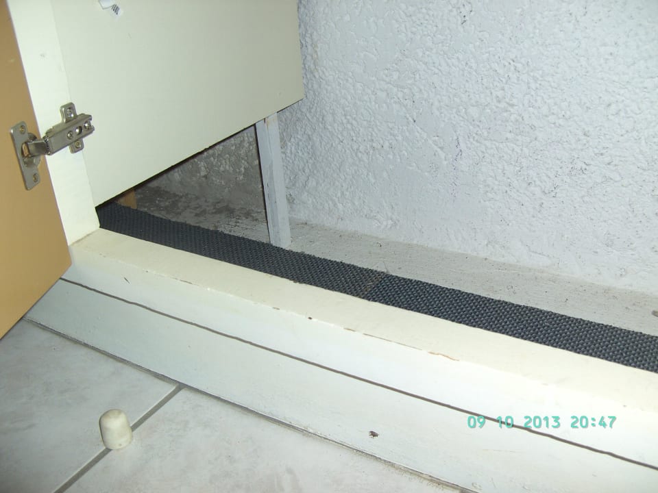 Kleiderschrank ohne Einlegböden Hersonissos Palace