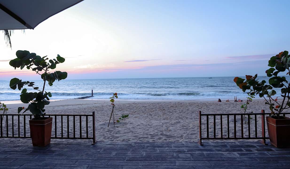 Strand Hotel Blue Ocean Resort