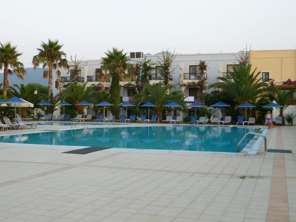 Pool Hotel Tigaki Beach