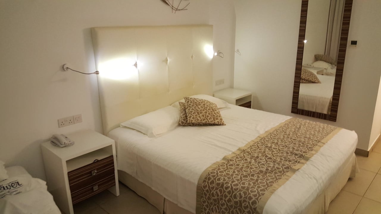 Zimmer  Asterias Beach