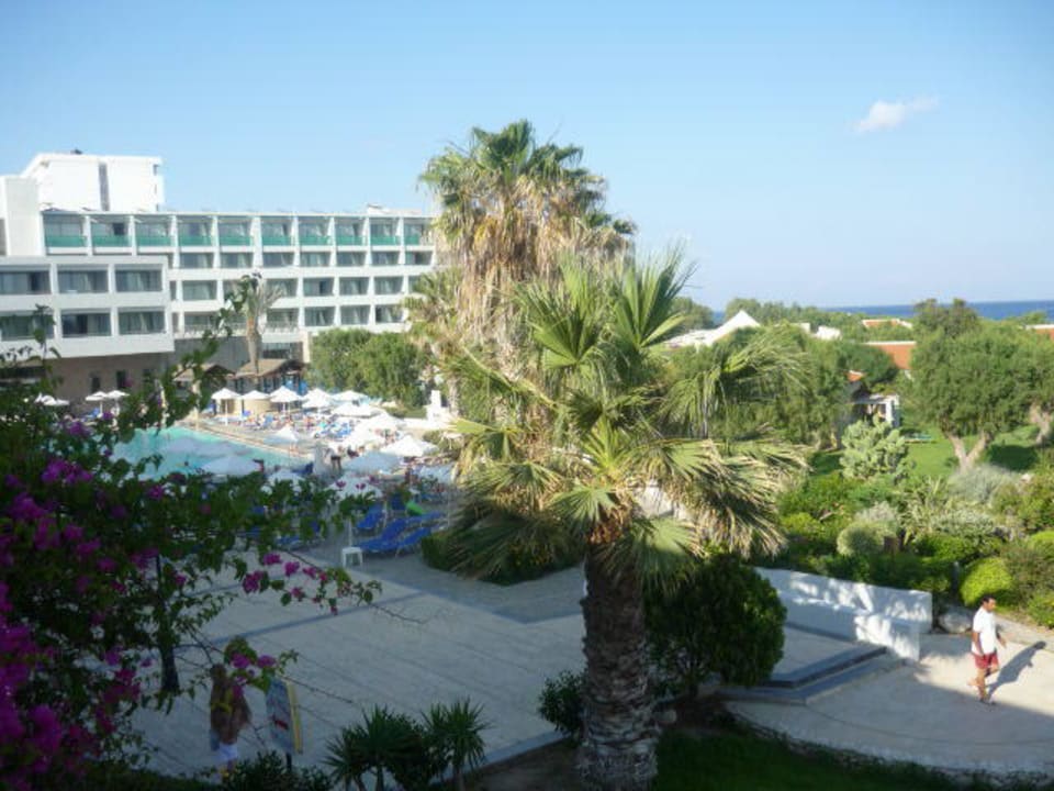 Poolanlage mit Garten  Grecotel LUXME Dama Dama