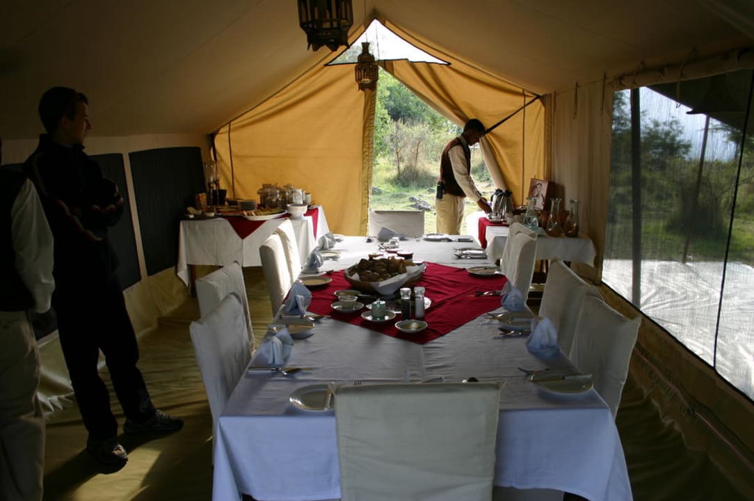 Restaurant-Zelt Mara Siria Tented Bush Camp & Cottages