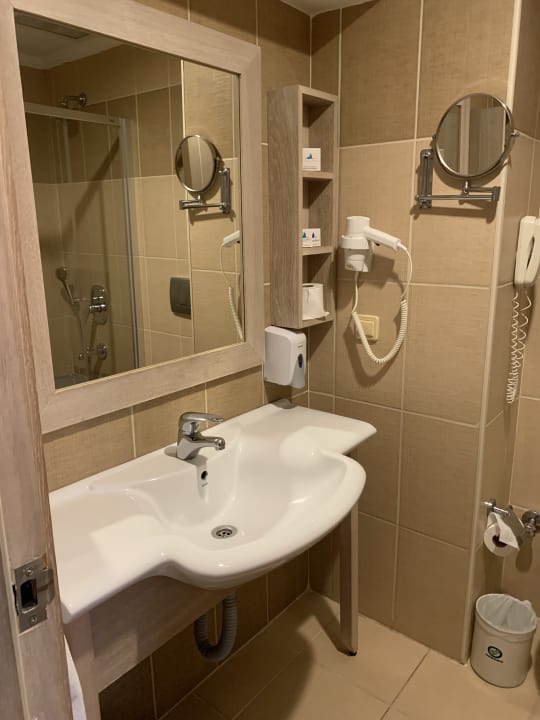 Zimmer Side Breeze Hotel