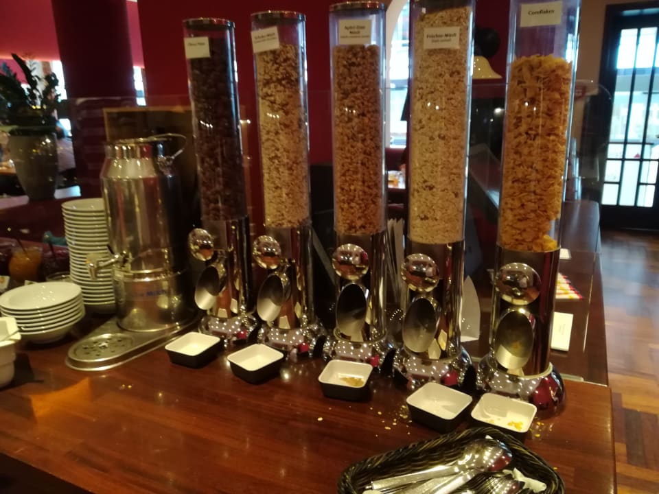 Frühstück Baseler Hof