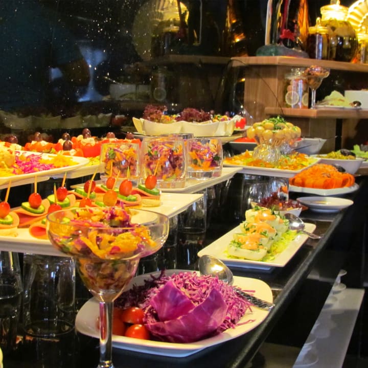 Gastro Mirage Bab Al Bahr Beach Resort