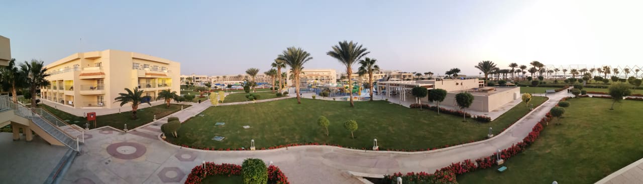 Außenansicht Pickalbatros Royal Moderna Resort-Sharm El Sheikh