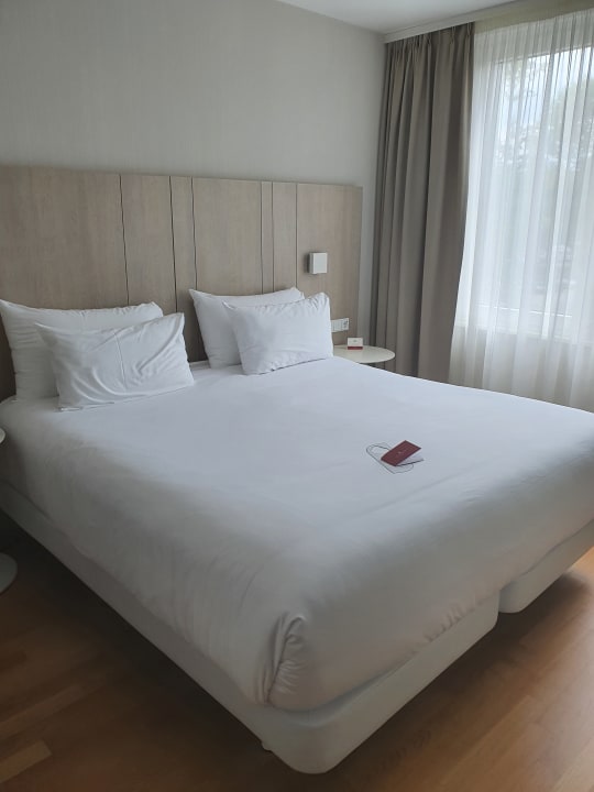 Zimmer NH Collection Hamburg City