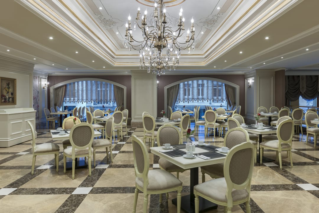 Gastro Elite World Istanbul Taksim Hotel