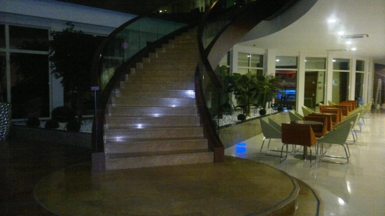 Vom EG aus Sunis Evren Beach Resort Hotel & Spa