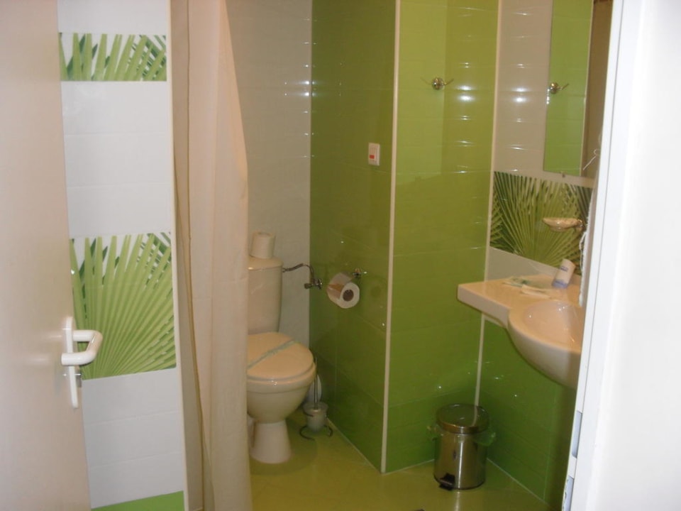 Bad Hotel Glarus Beach