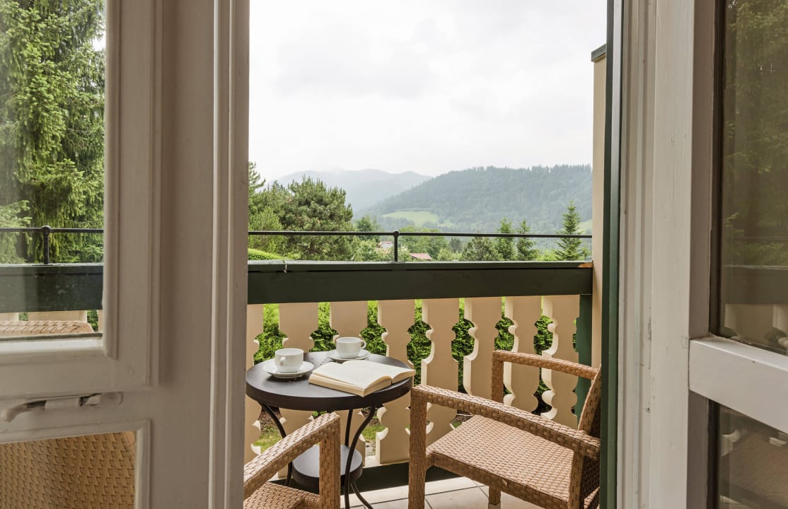Studio Balkon mit Bergblick (Beispiel) Berghaus - Der Westerhof Hotel in Tegernsee