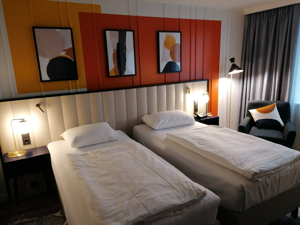 Zimmer voco Dusseldorf Seestern, an IHG Hotel