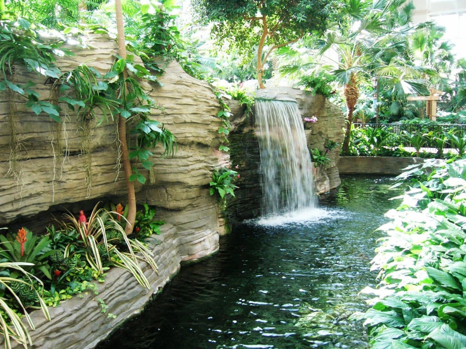 Kleiner Fluss im Hotelinneren Hotel Gaylord Palms Resort and Spa