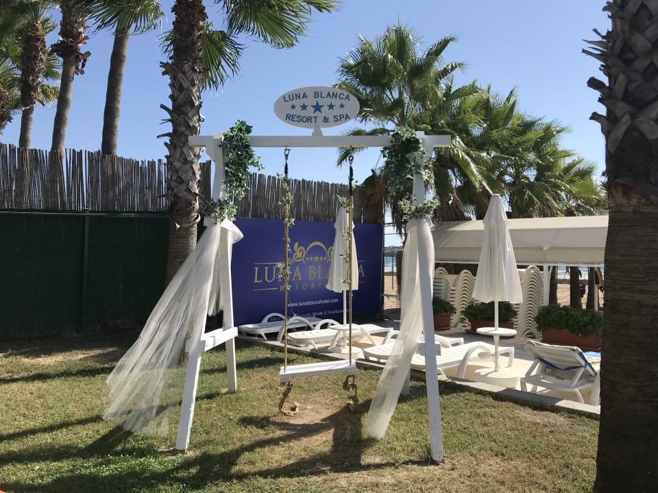 Strand Luna Blanca Resort & Spa