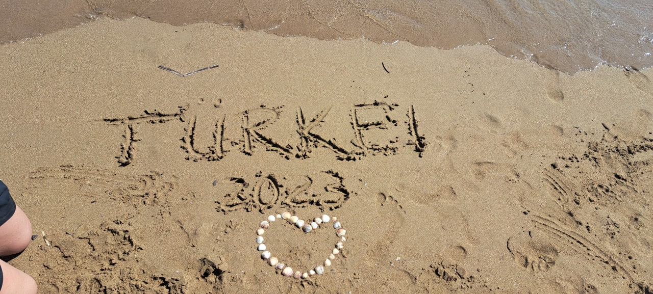 Strand Club Grand Side