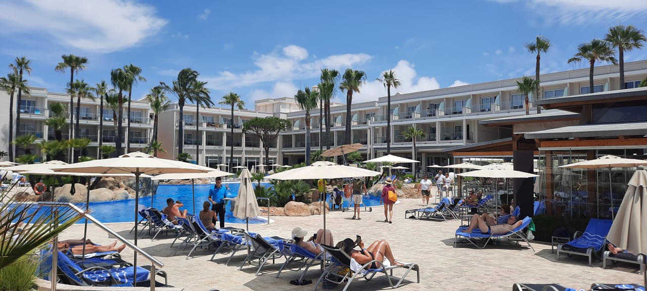 Pool Hipotels Playa la Barrosa