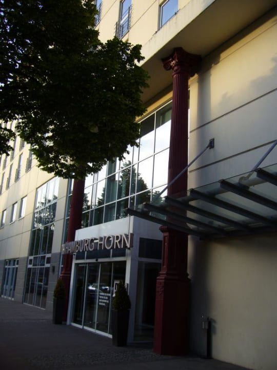 Eingang NH Hamburg Horner Rennbahn