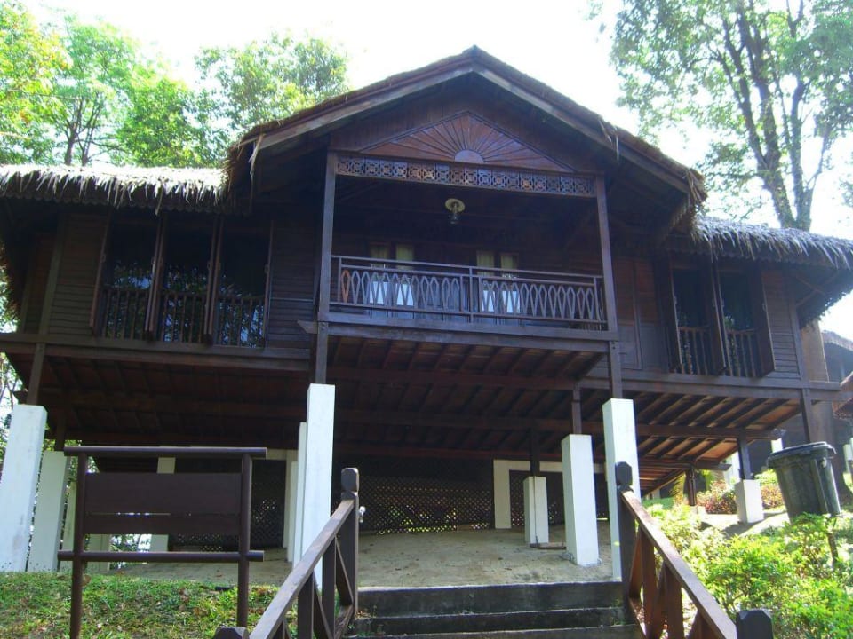 Aussenansicht des Bungalow´s Hotel Kampung Tok Senik Resort
