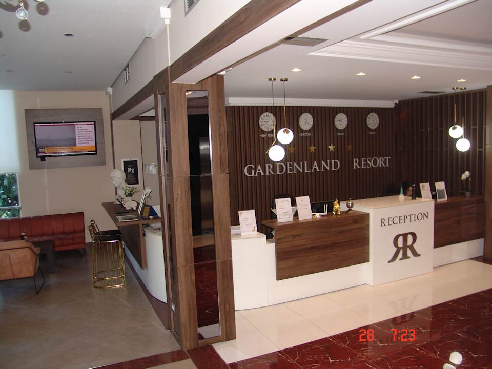 Lobby Gardenland Resort