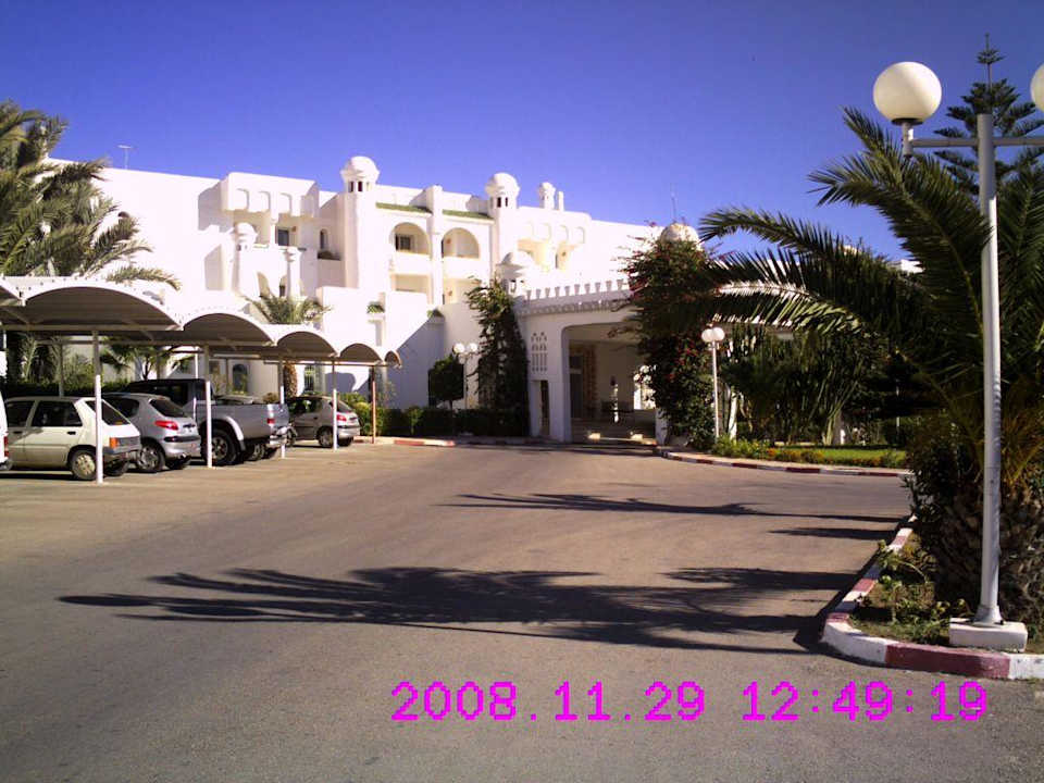 Hoteleingang Hotel El Mouradi Skanes Beach