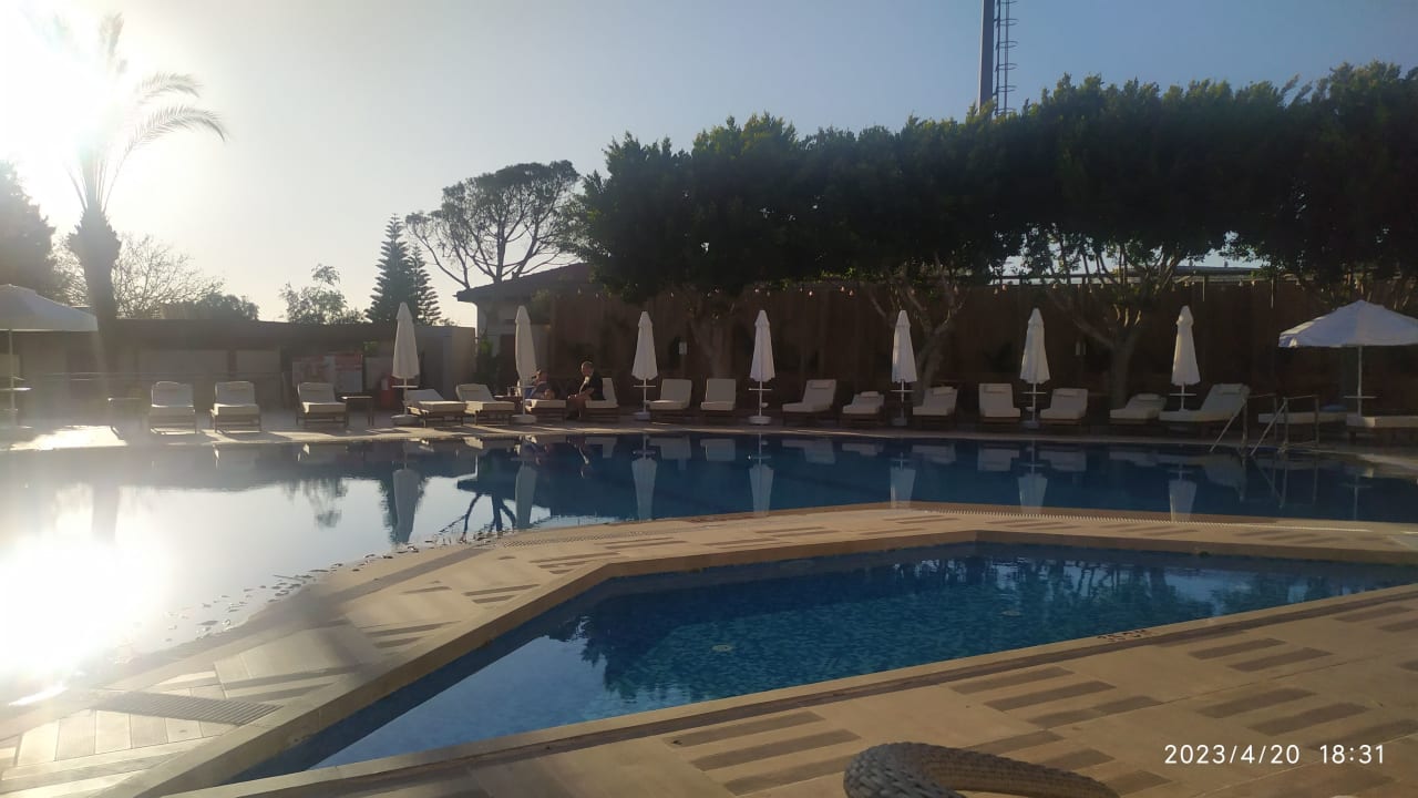 Pool Nerton Hotel - Erwachsenenhotel ab 16 Jahren