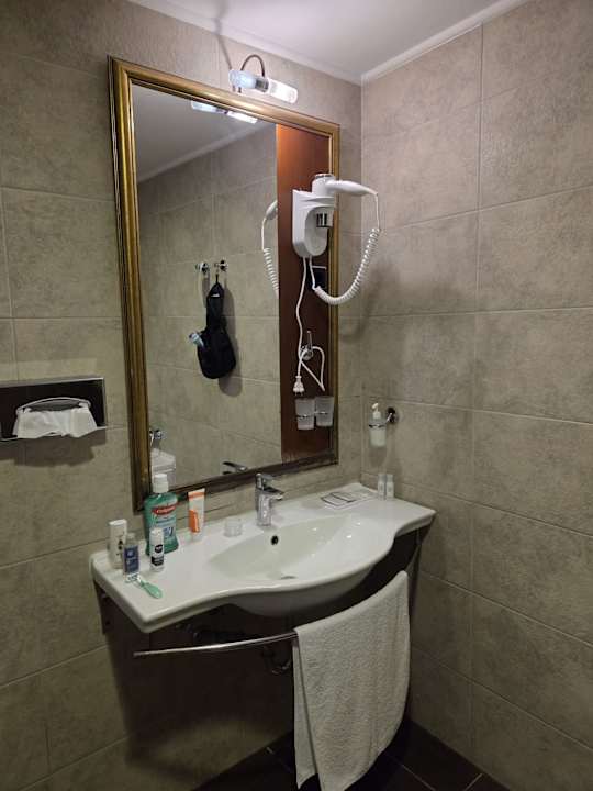 Zimmer Hotel Golden Lake Resort