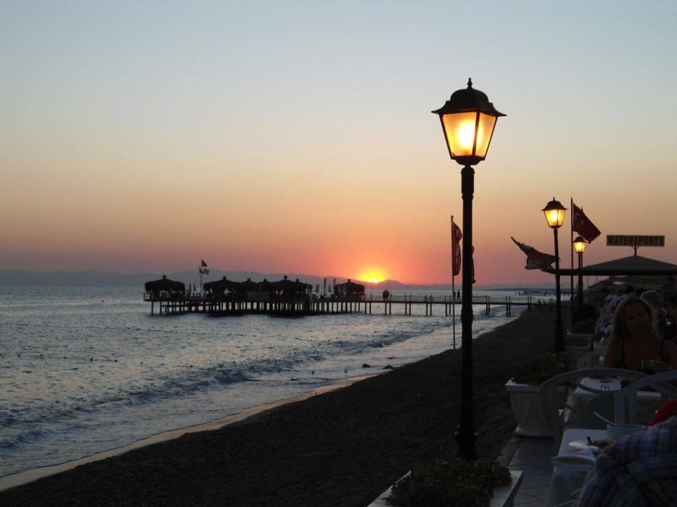 Sonnenuntergang beim Abendessen Ali Bey Club