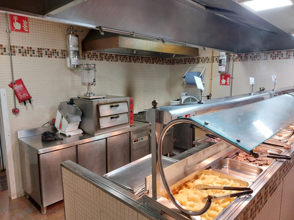 Gastro HL Miraflor Suites Hotel