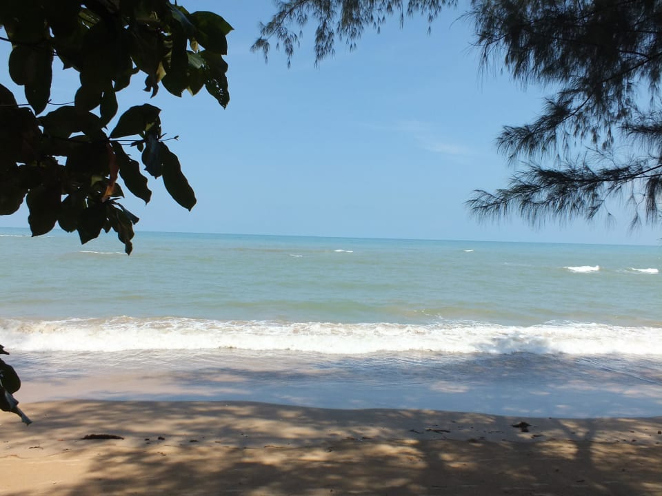 Strand bei Hotel  Khaolak Oriental Resort - Adults only