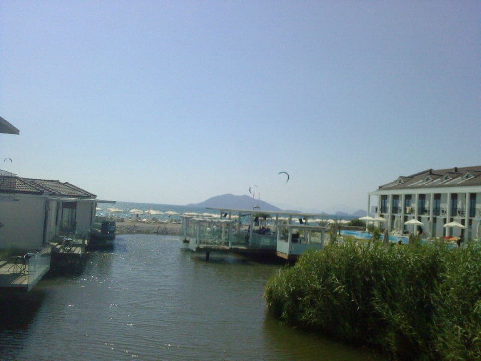 Отель на воде Jiva Beach Resort