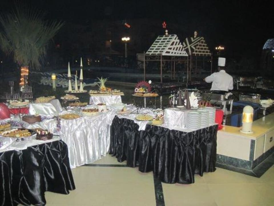 Silvesterbuffet Hotel Titanic Palace