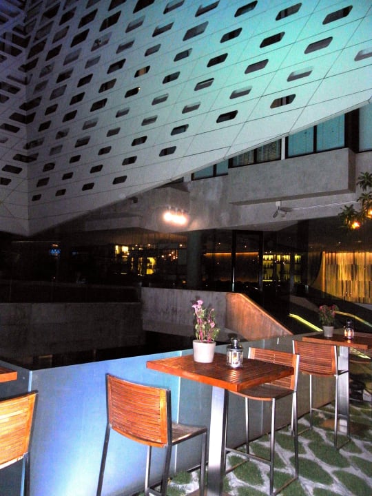 Im Gartenbereich LiT BANGKOK Hotel