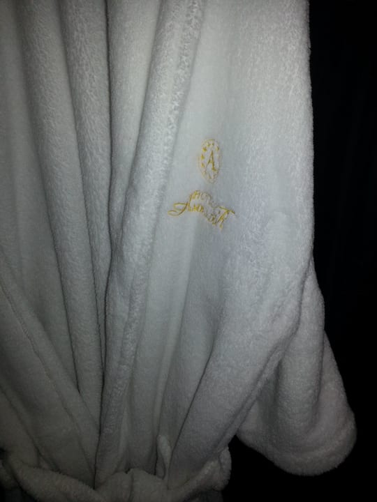 Flauschiger Bademantel Hotel Ambasador Centrum