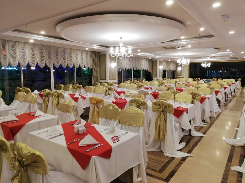 Gastro Dream World Resort & Spa