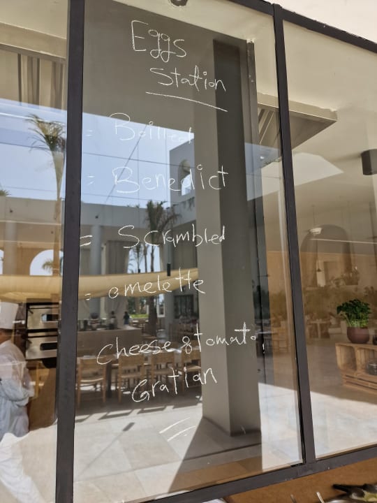 Gastro Serry Beach Resort