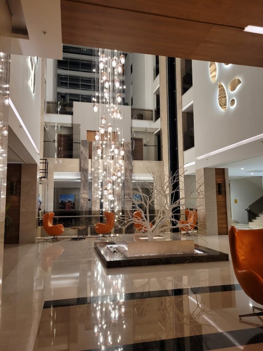 Lobby Side Sunport Hotel & Spa