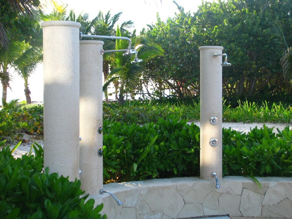 Duschen am Pool Catalonia Playa Maroma