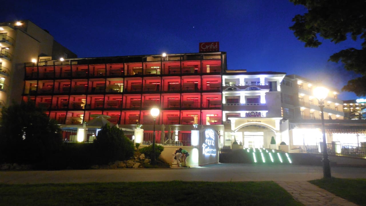 L'hotel de nuit GRIFID Vistamar
