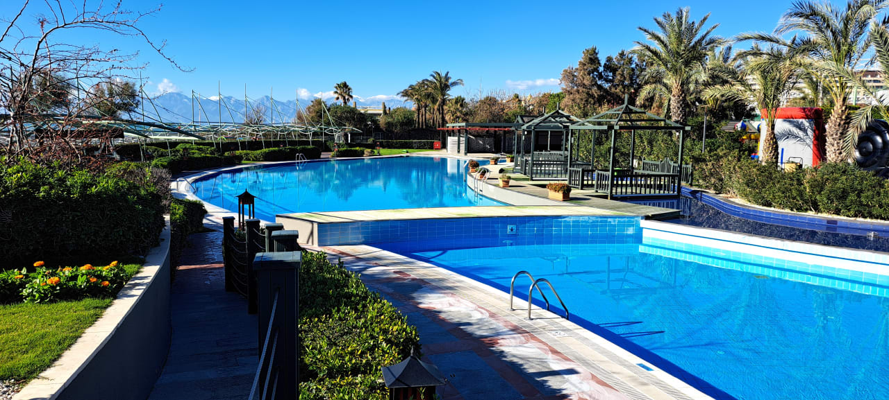 Pool Limak Lara Deluxe Hotel & Resort