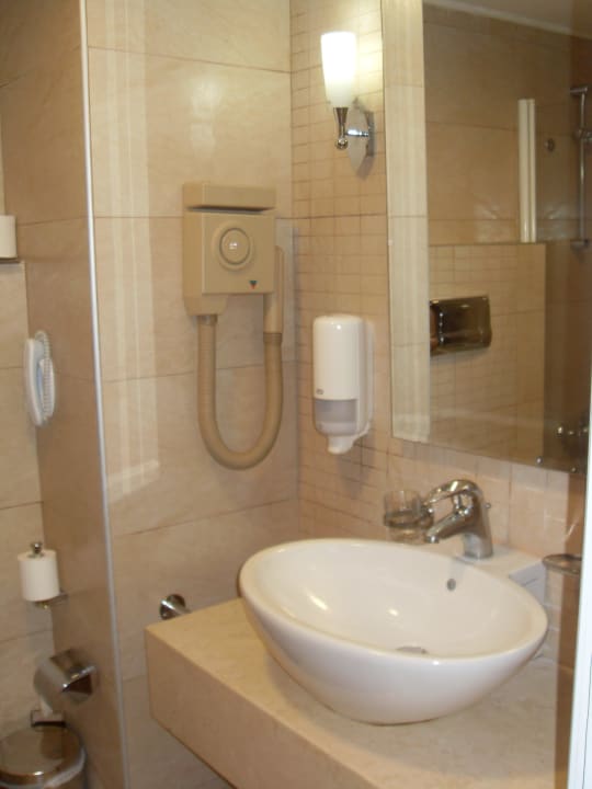 Bad Hotel Calypso Beach