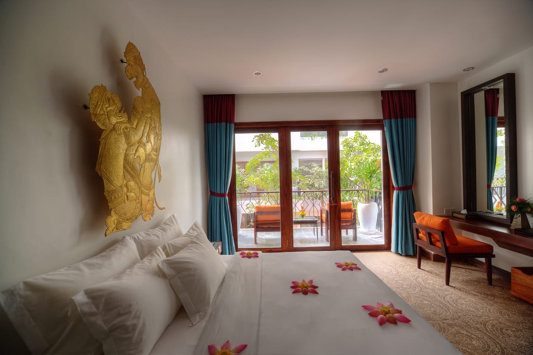 Zimmer Golden Temple Retreat