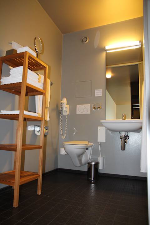 Bad Dreibettzimmer Das Breite Hotel